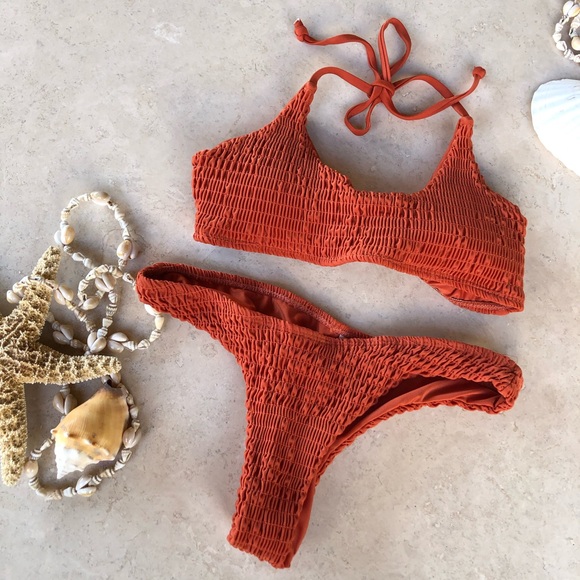 💥Make An Offer💥 Ruched Bikini - Picture 3 of 6